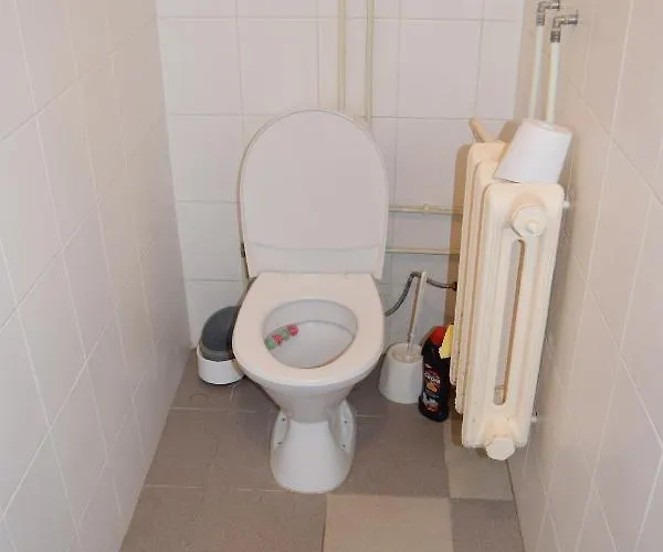 بيت شباب Kallaste Hostel *